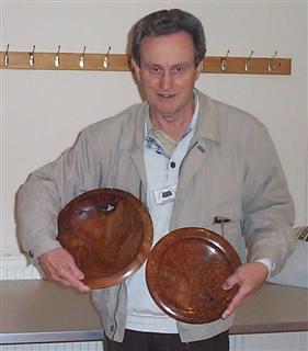 Geoff Hunt 2 Burr Elm bowls